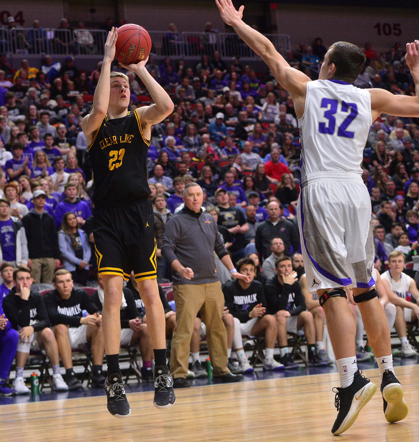 State BBall Clear Lake vs. Norwalk 14